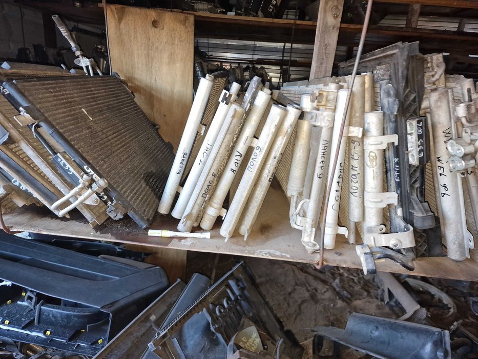 Радиатор диффузор телевизор в отличном состоянии