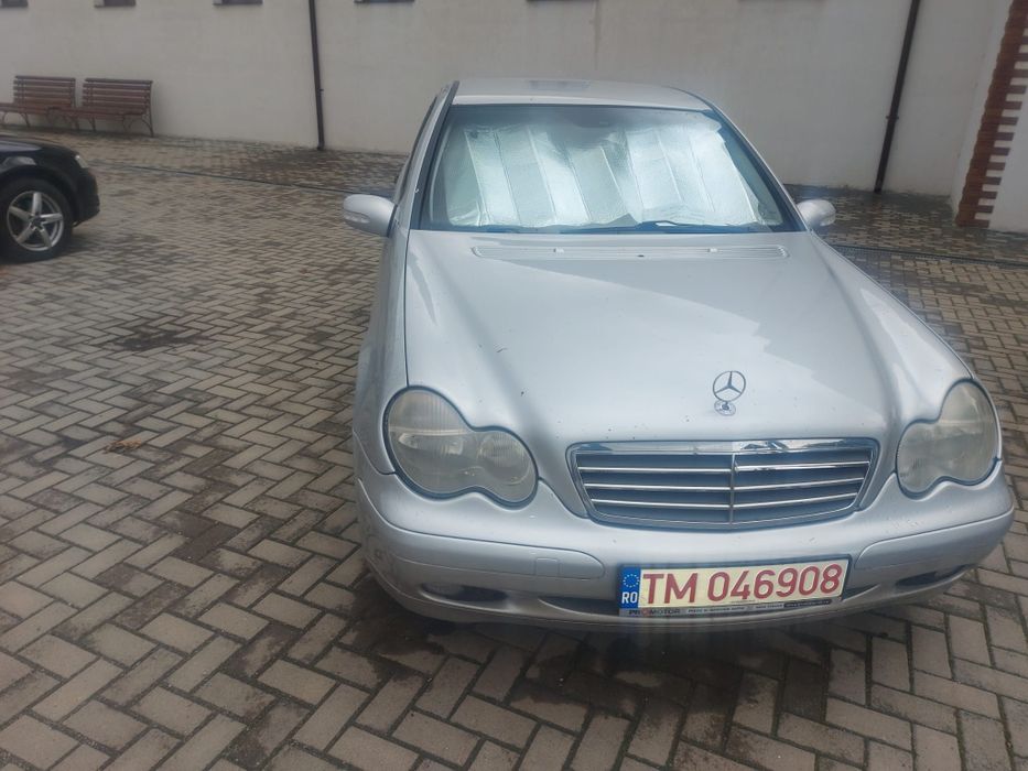 MERCEDES-BENZ C-Class 0 — imagine 3