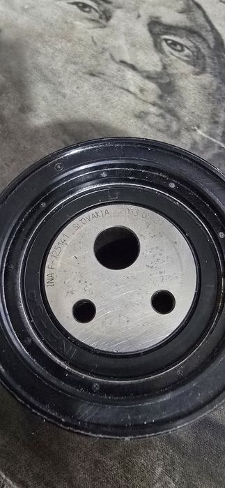 Ролик ремня грм ваз