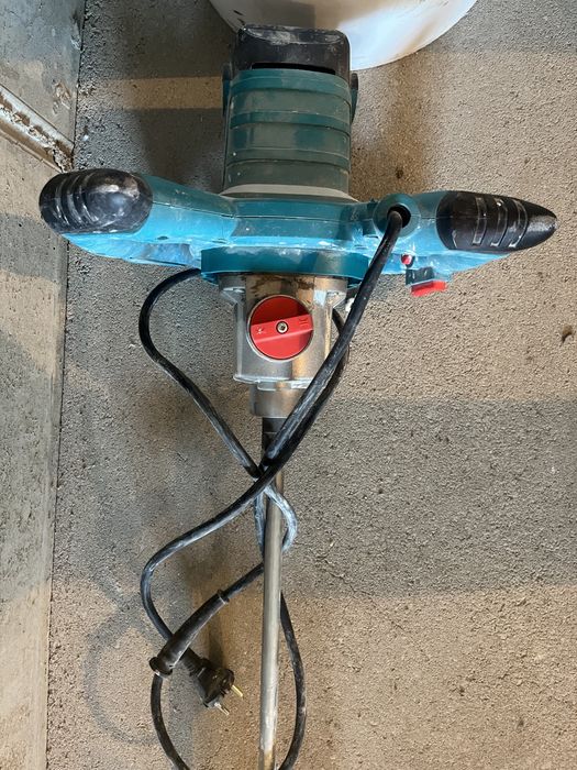 Миксер строительный