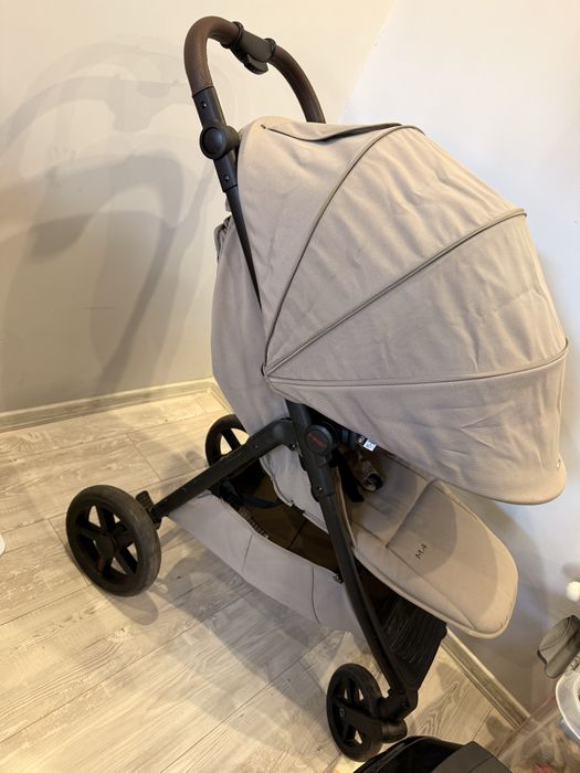 Сгъваема комбинирана бебешка количка Mast M4