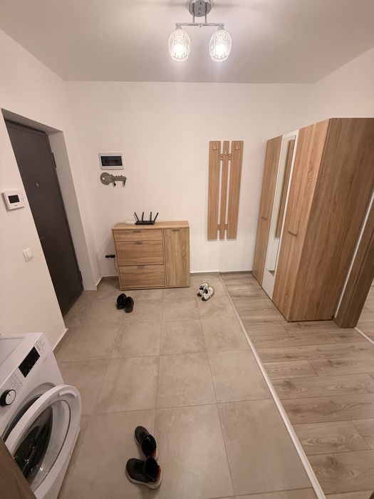 Închiriez apartament tip studio