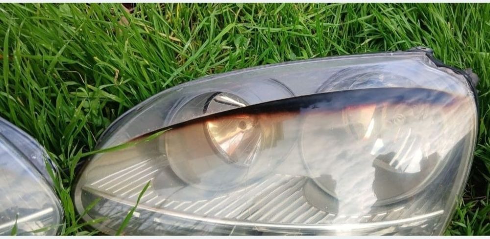 Faruri golf 5 Hella  200 lei