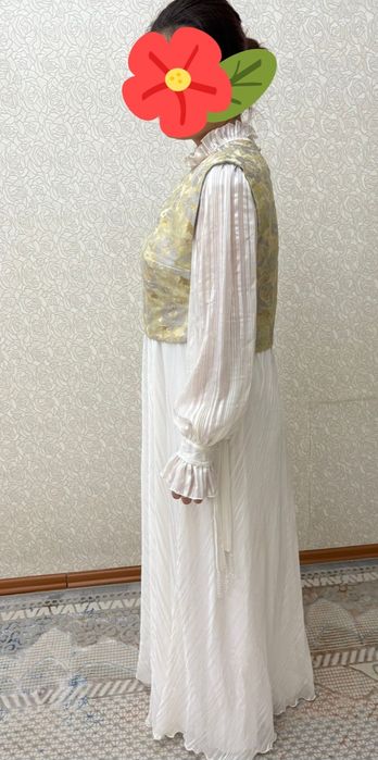 Платье трапеция с накидкой.