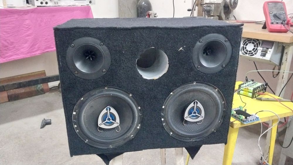 Колонка для машины, микроавтобуса и тп.