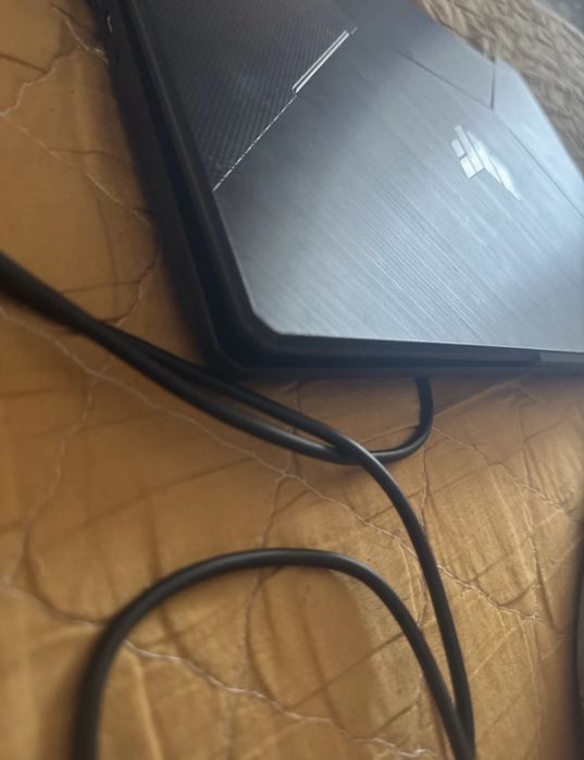 Vând Laptop Asus TUF Gaming A15