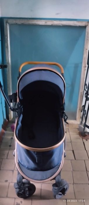 продам коляску в хорошем состоянии
