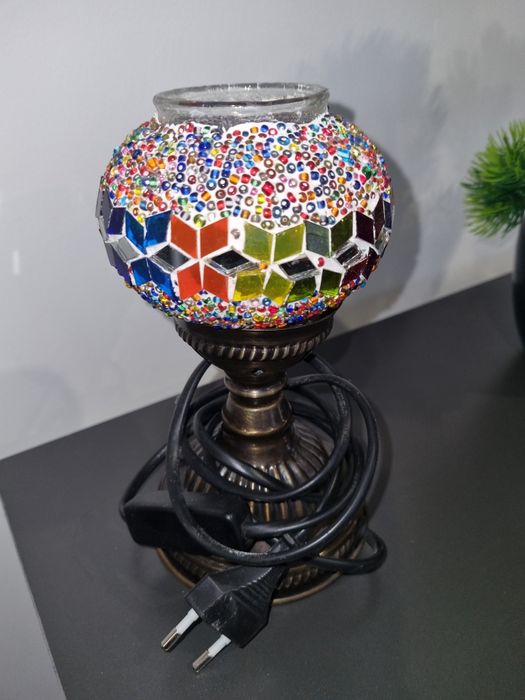 Lampă de veghe sau de masă cu model de mozaic turcesc,  adusă din Duba