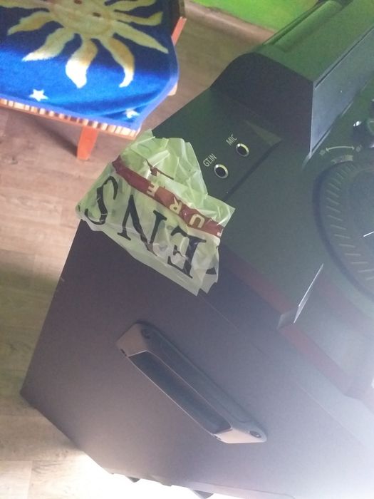 Vand boxa noua samus fiesta 12 100w reali