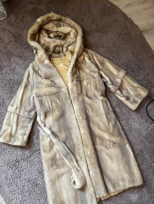 Отстъпка Луксозно палто от норка Гръция