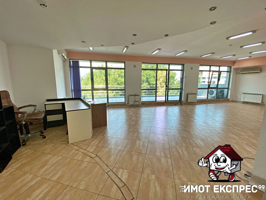 Помещение ново строителство, за офис, заведение, кантора, Супер Център