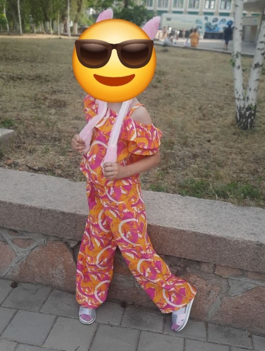 Шикарный летний костюм для девочки 6-8 лет