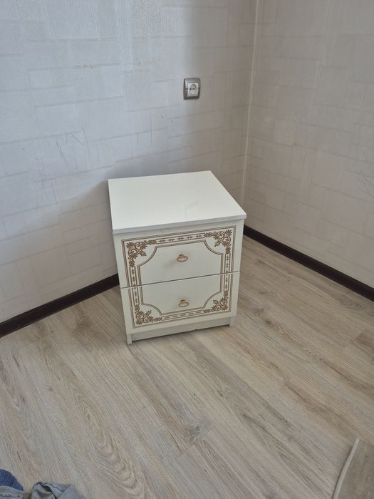 Продам спальный гарнитур