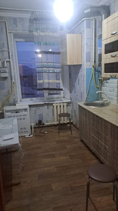 Возле Базара 3 - комнатная