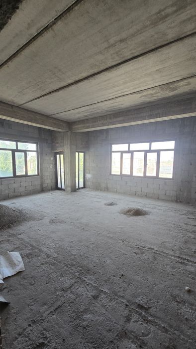 Квартира 4 комнатная + мансарт 170 м²