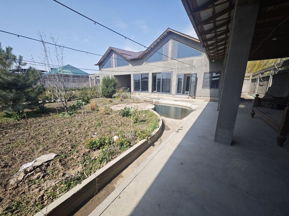 30 sotikli dacha sotiladi srochna suv boyida