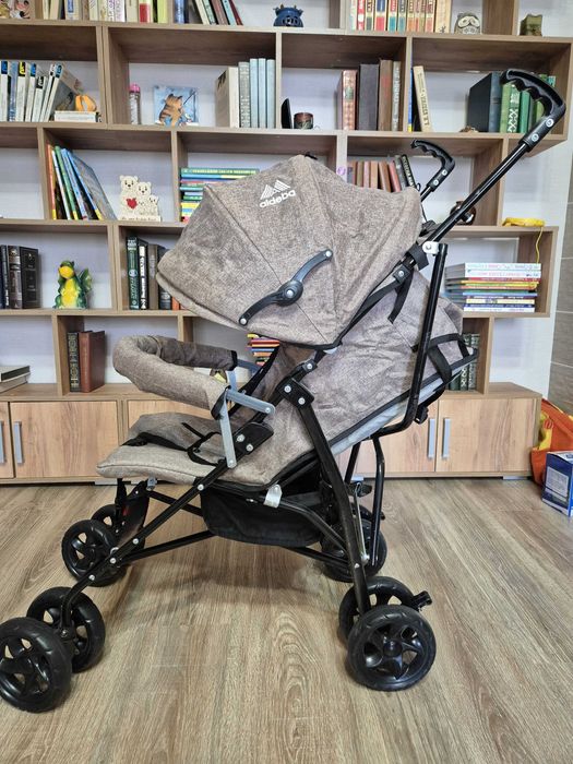 Детская прогулочная коляска