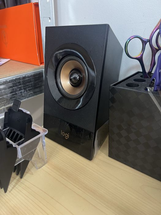 Logitech аудио система