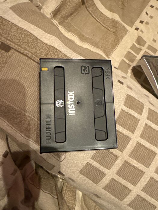 Фото хартия Fujifilm instax wide. Не използвана