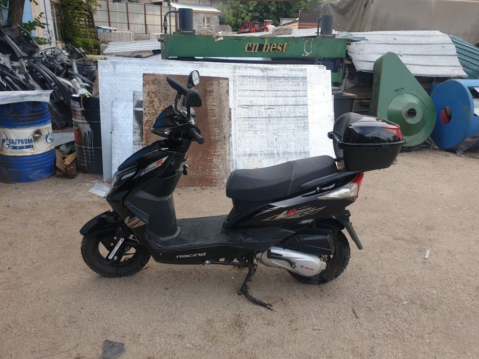 Срочно продам мопед 125 куб