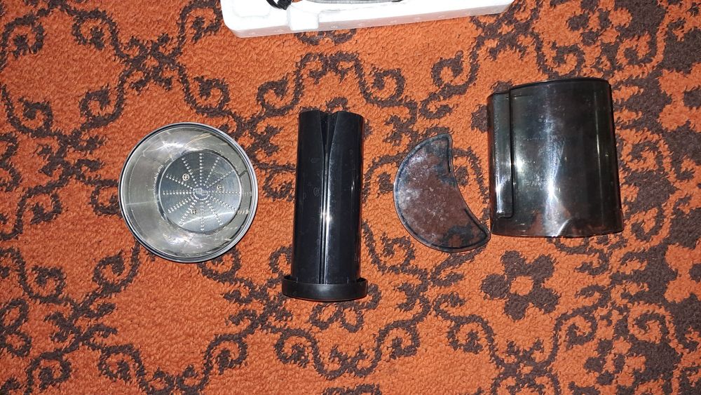 Соковыжималка сотилади