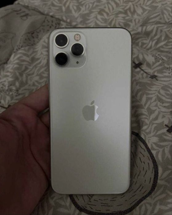 Iphone11 pro max 64 gb  обмен