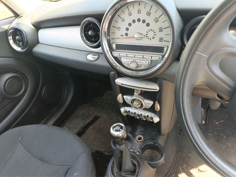 Mini cooper 1.6i benzin 2009г