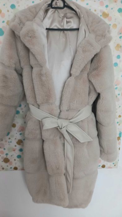 Haina blana artificială Amisu