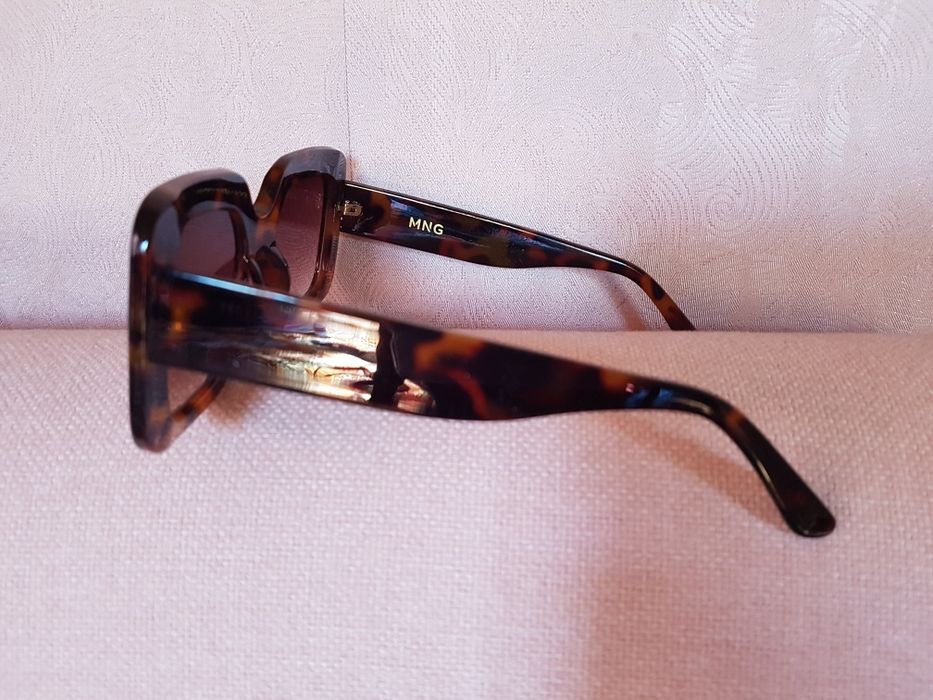 Уникални слънчеви очила МАНГО с калъф