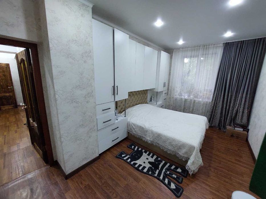 Продам 3 комн. кв., в районе Дворца Молодежи