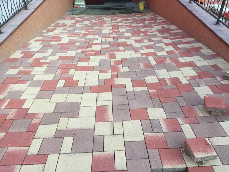 Pavaje noi 2026 ,vindem montam