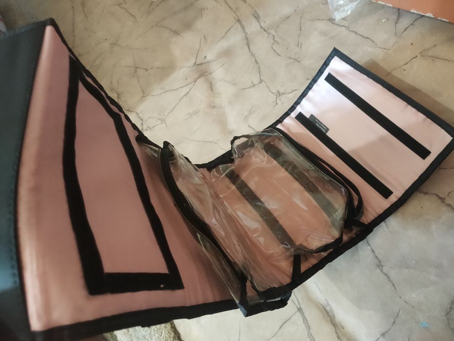 Продам косметичку несессер