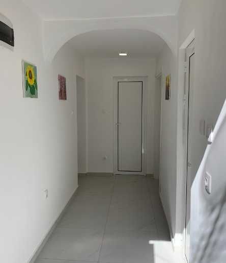 Дава се под наем Двустаен апартамент в София, Изток - 55 кв.м за 500 € - Снимка #1