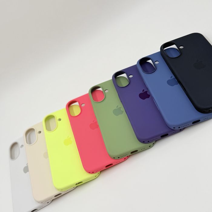 Промо пакет: Връзка Crossbody Strap + Силиконов калъф с лого за iPhone 12/13/14/15/16/17 Plus, Air, Pro и Pro Max