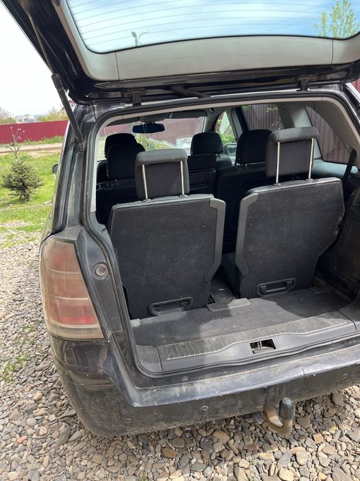 Vand Opel Zafira  / 7 locuri i/ Stare buna/ Spatioasa si confortabila