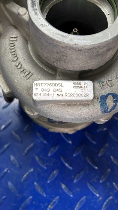 Turbosuflanta BMW S63N/R 4.4L V8 7849045+7849044