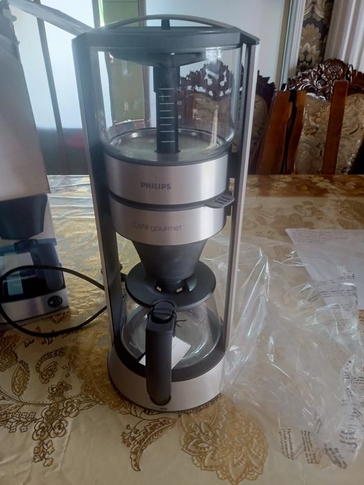 Продам кофеварку Philips. Новая.
