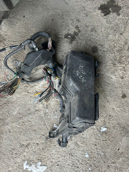 Корпус блок предохранителей