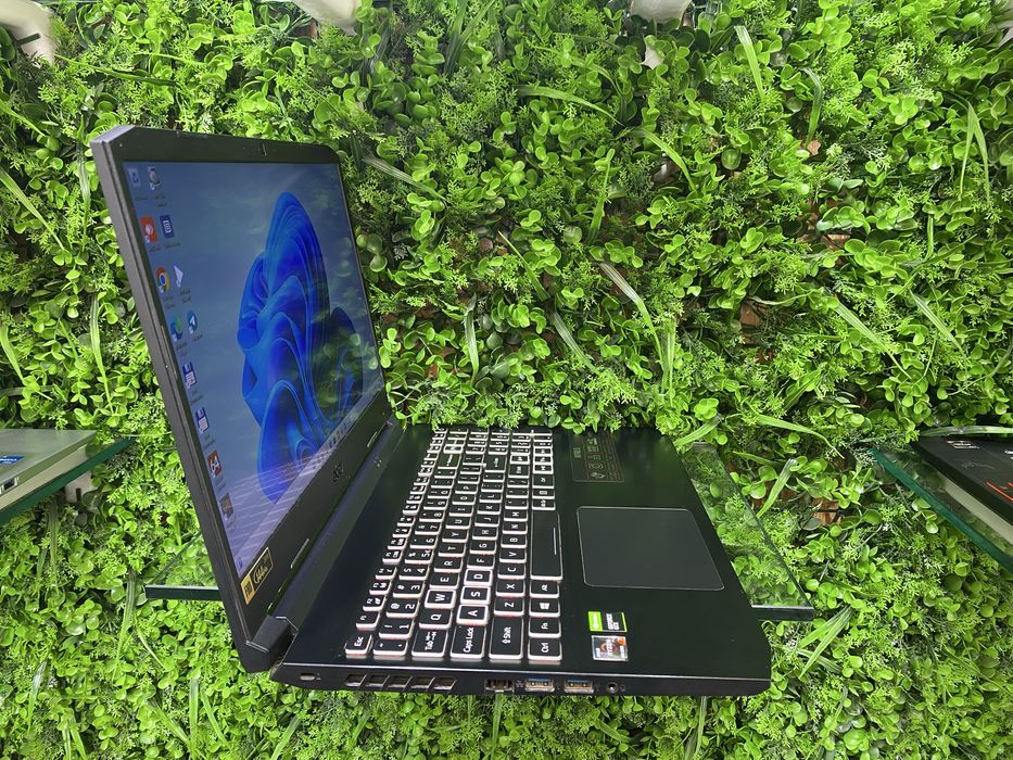 Acer nitro 3dmax avtocard  garfika uchun