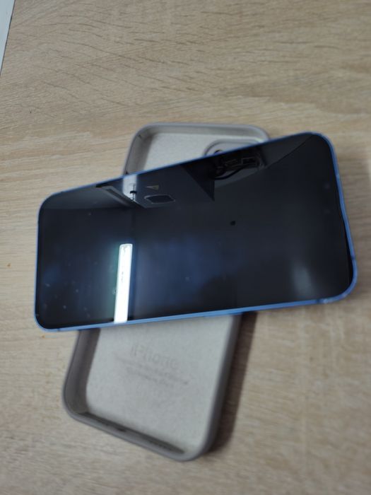 iPhone 13  128Гб
