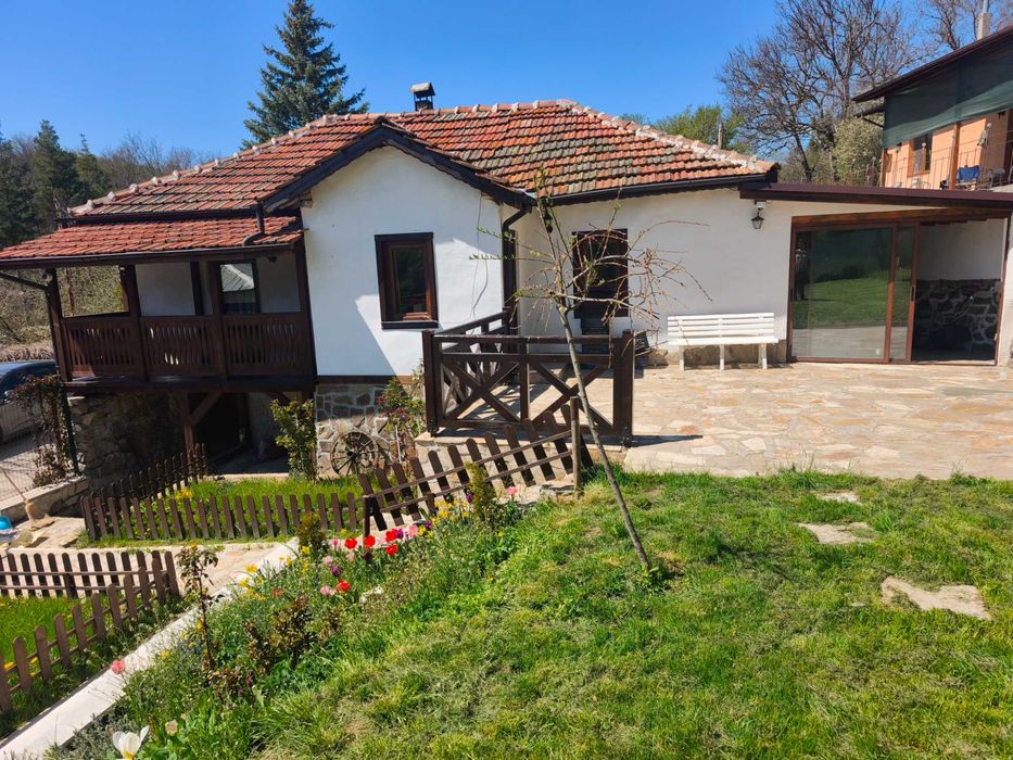 Продава се Къща в с. Неделково, Област Перник - 70 кв.м за 510 €/кв.м - Снимка #1