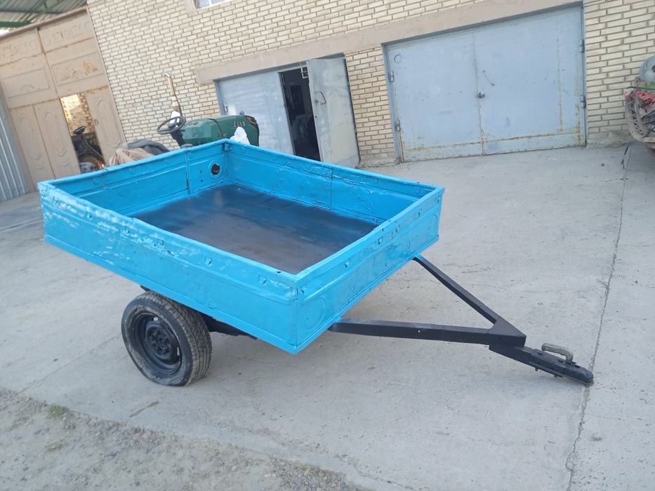 Прицеп сотилади нархи 300000