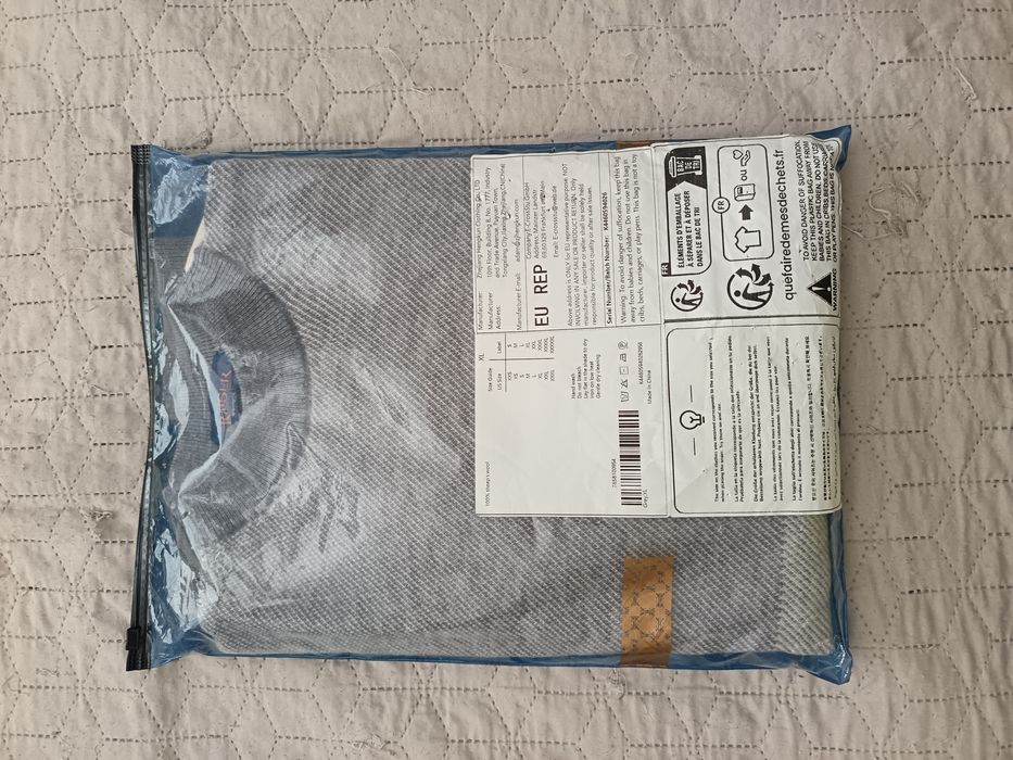 Нов мъжки пуловер