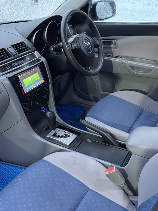 Продам Mazda Axela, 2004года