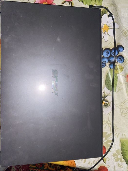 Asus i3-1005G1 / 8 GB RAM / SSD