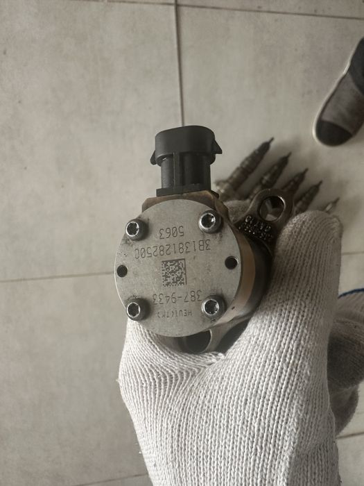 CAT   инжектор INJECTOR