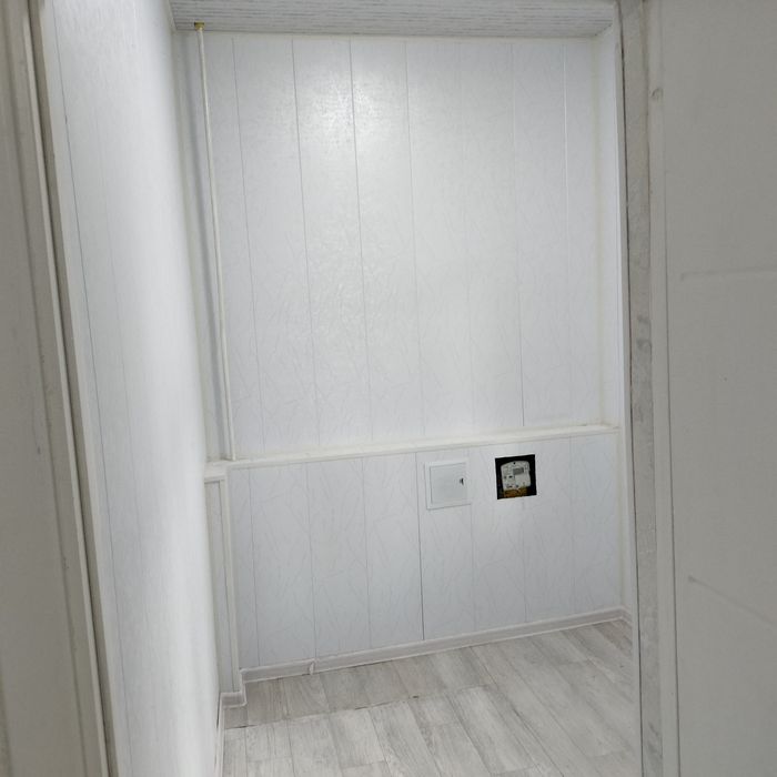 Zangiota tumani Myassokombinatda 4-qavatli domni 1chi qavati sotiladi