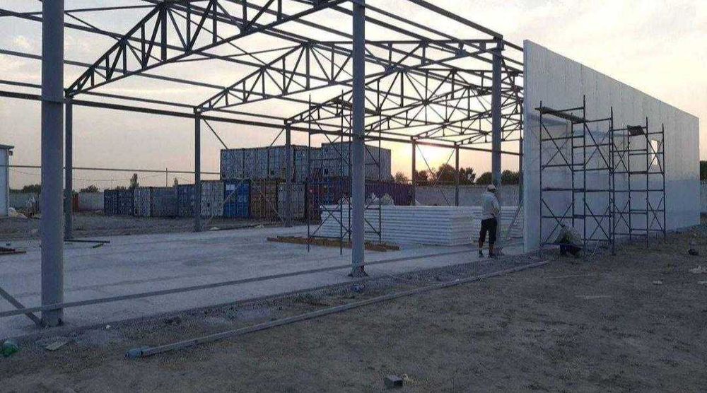 Сэндвич-панели с базальтом, минеральной ватой и стекловолокном.