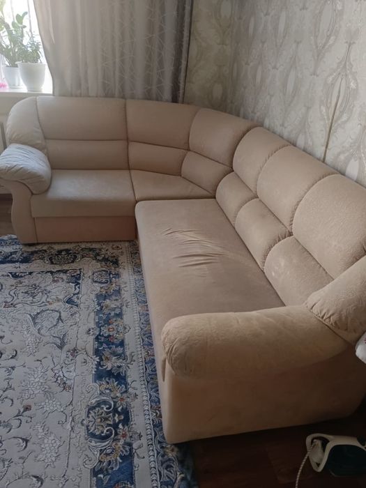 Диван для гостиной