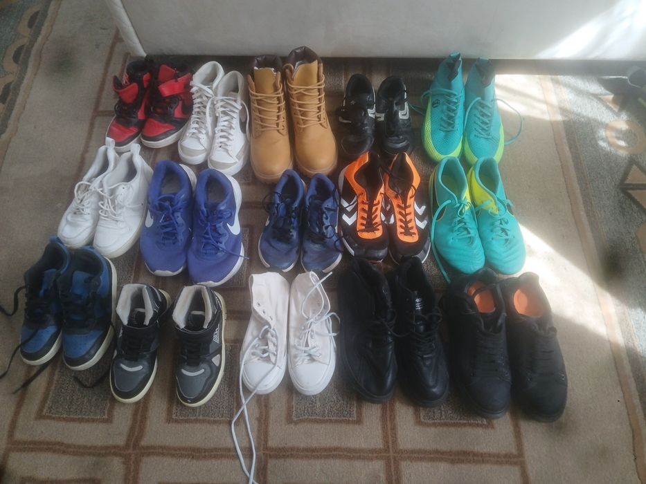 Încălțăminte de vanzare
